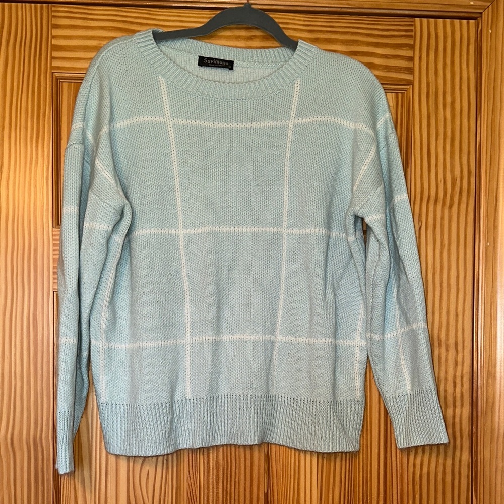 Suvimuga Women's Light Blue Sweater size M